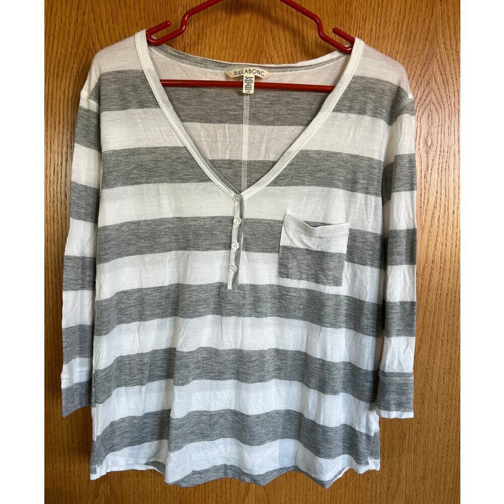 Billabong V-neck henley 3/4 sleeve gray & white wide stripe T-shirt, women's L